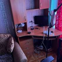 Продается стол, в Нижневартовске