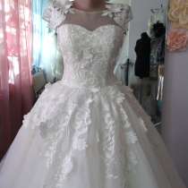Свадебное платье с 3D кружевом, в Симферополе
