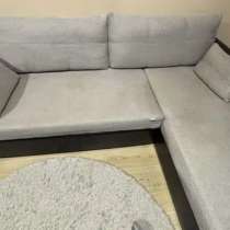 Продам угловой диван Б/У фирмы VIVAT, в Москве