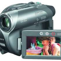Sony DCR-DVD305E - цифровая видеокамера + доп. аккумулятор, в Екатеринбурге