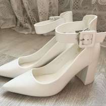 Туфли белые женские 38, в Гусеве