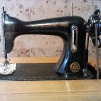 Швейная машинка подольского производства по лицензии Zinger, в Москве