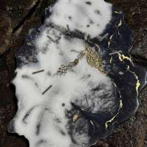 Часы настенные из эпоксидный смолы, в Волжский