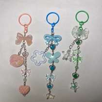 Брелочки 2 цвета розовый голубой (зеленый купили), в Подольске