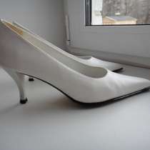 Туфли белые на шпильке размер 36,5, в Санкт-Петербурге