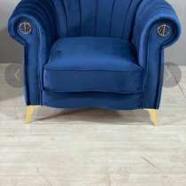 Диван, в Москве