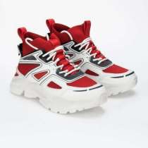 Продам кроссовки, в Москве