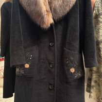 Шуба и пальто Италия размер 48-50, в Нефтеюганске