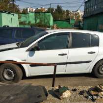 На рено меган 2 передняя левая дверь, в Москве