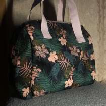 Брендовая косметичка Yves Rocher, в Москве