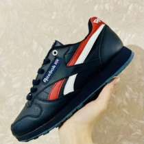 Кроссовки зимние Reebok Classic 28.5см, в Железнодорожном