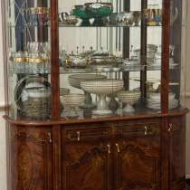 Горка / сервант для посуды, классика, в Грозном