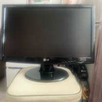 Продам монитор за 5 тысяч, в Хабаровске
