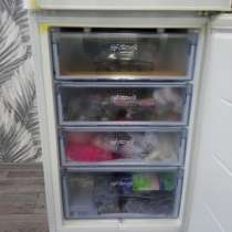 Продам диван два кресла и холодильник, в Юрге