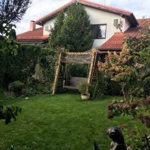 Продам коттедж в элитном посёлке, в Москве