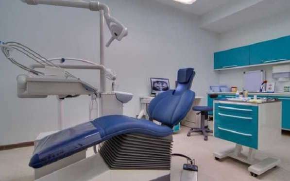 Стоматологическая клиника 2 кабинет и 3 кресла