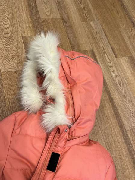 Зимняя куртка для девочки рост 122 в Москве фото 4