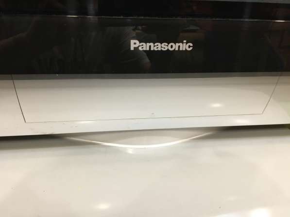 Телевизор Panasonic 107 см