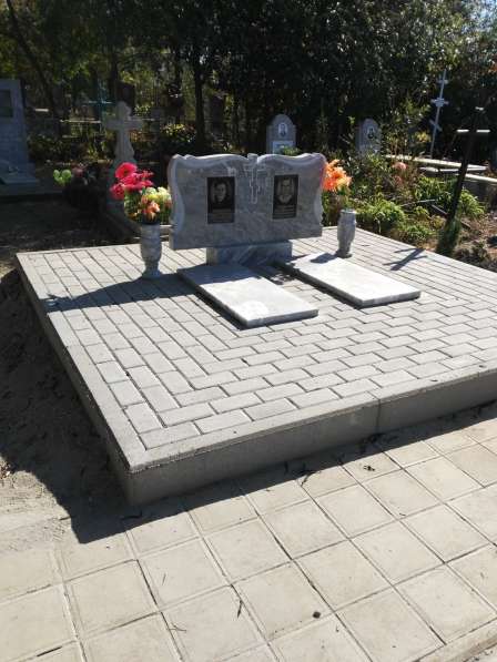 Памятники надгробные в Абинске