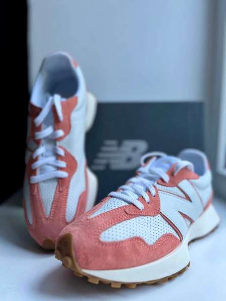 Продам new balance 327, бас шип по вопросам писать