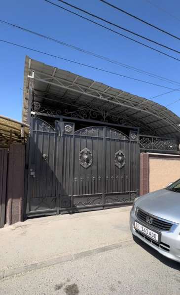 Продается двухэтажный дом площадью 250м2 в Кызыл Аскере