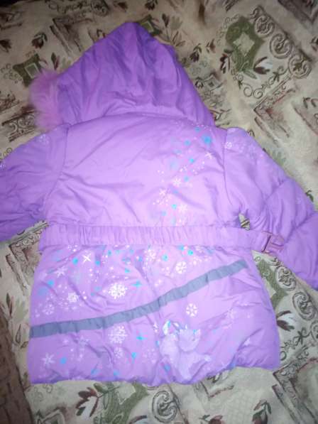 Зимняя куртка для девочки 3-5лет 300р. + брюки бесплатно в Владимире фото 3