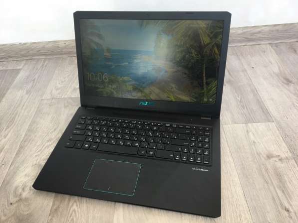 Ноутбук ASUS m570d