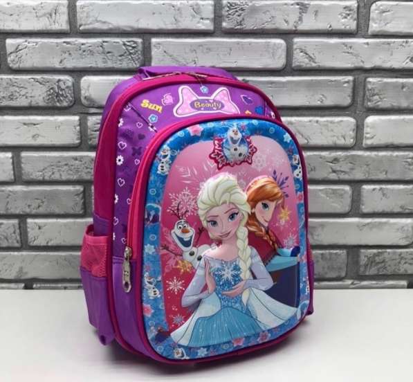 Школьный рюкзак для девочки в Москве