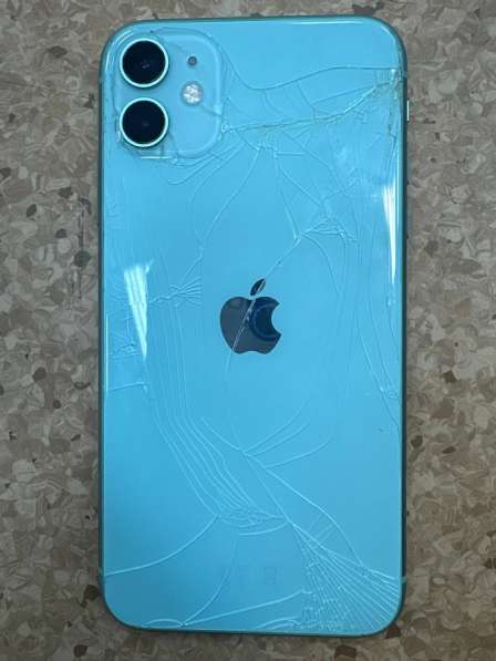 Продам iPhone 11 128гб в бирюзовом цвете