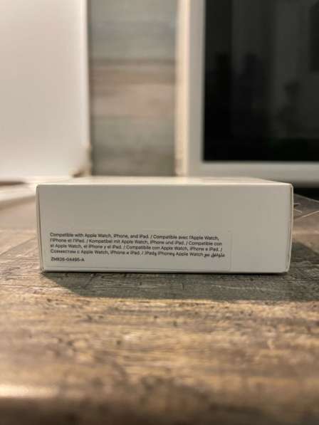 Apple Charger 20W USB-C (MHJE3ZM/A) в Москве фото 7