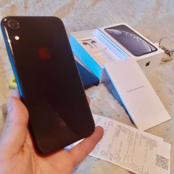 IPhone XR 64GB в Москве