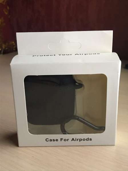 Чехол для наушников AirPods