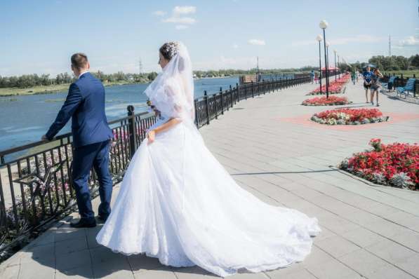 Продам свадебное платье в фото 5