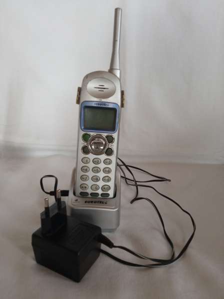 Телефон стационарный проводной + беспроводной телефон в фото 3