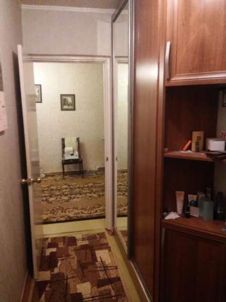 Продам двухкомнатную квартиру в Кировском р-не. Мирный.