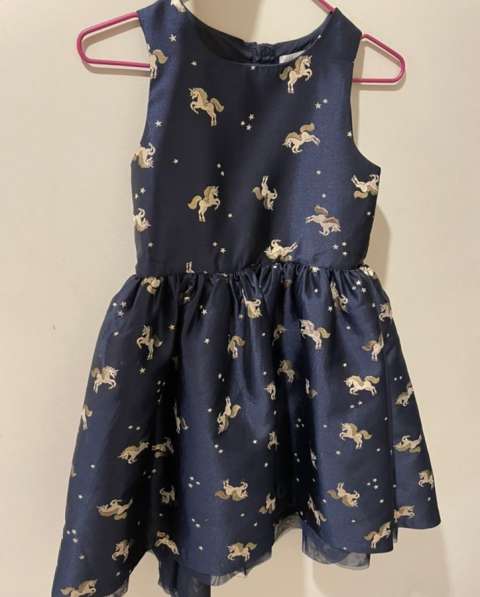 Платье для девочки H&M, размер 134 (8-9 лет)