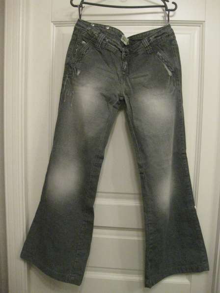 Джинсы Bershka