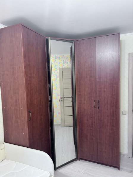 Угловой шкаф