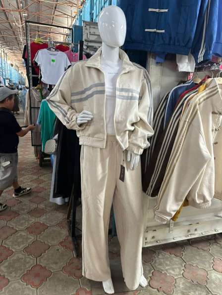 Спорт костюмы в Москве