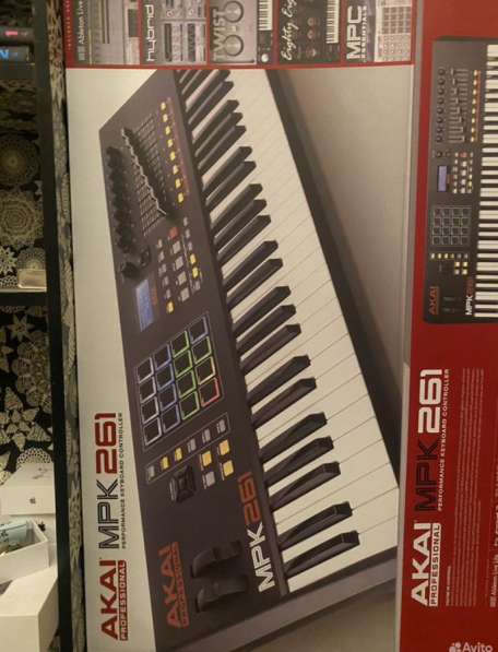 MIDI-клавиатура AKAI MPK 261 в Санкт-Петербурге