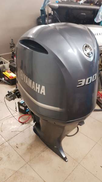Мотор лодочный Yamaha F300BET в Москве фото 7