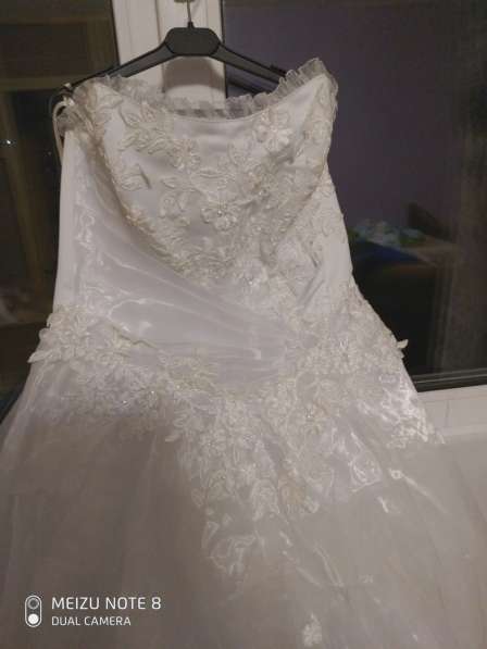 Свадебное платье на шнуровке Размер 46-48 в Челябинске фото 7