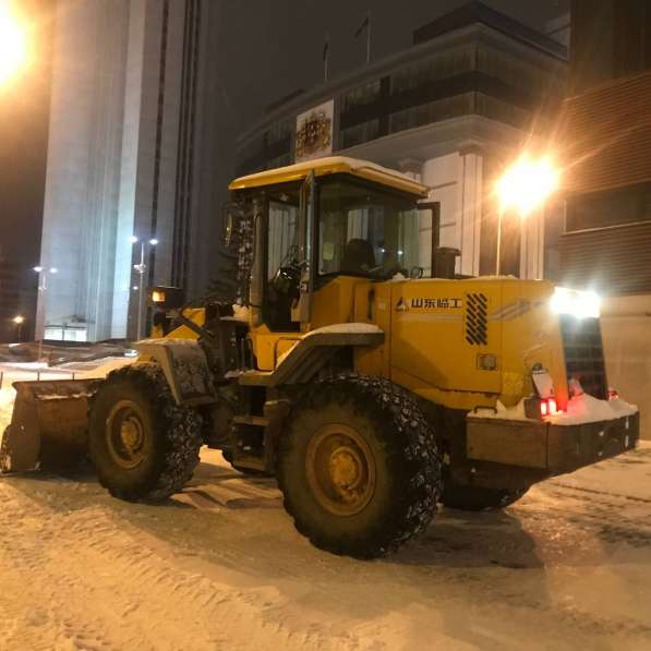 Чистка уборка и вывоз снега. Аренда спецтехники в Екатеринбурге фото 9