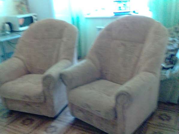 Два кресла б/у в отличном состоянии
