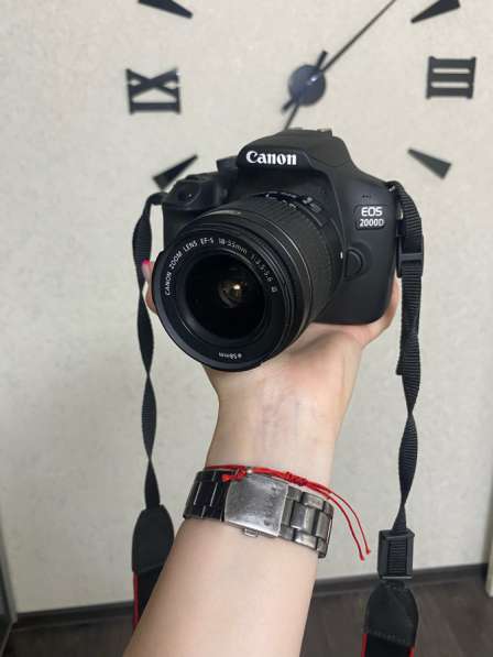 Фотоаппарат Canon EOS 2000D Kit 18-55mm