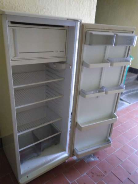 Продам холодильник б/у в хорошем состоянии, не был в ремонте