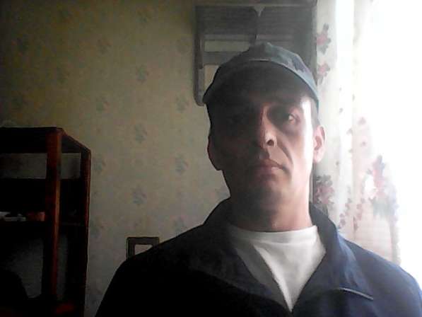 Владимир, 43 года, хочет пообщаться в Губкине