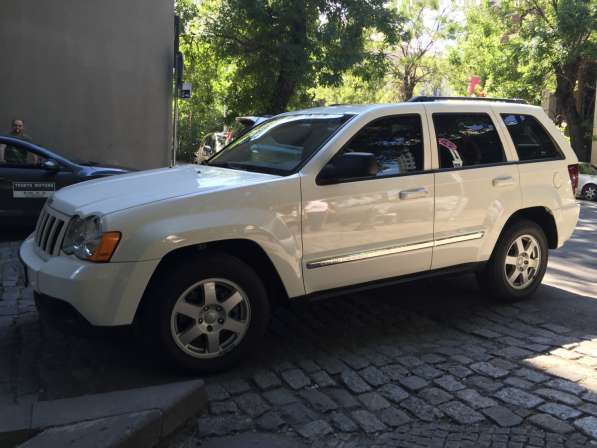 Аренда Авто в Тбилиси, Jeep Grand Cherokee (2010) в фото 3