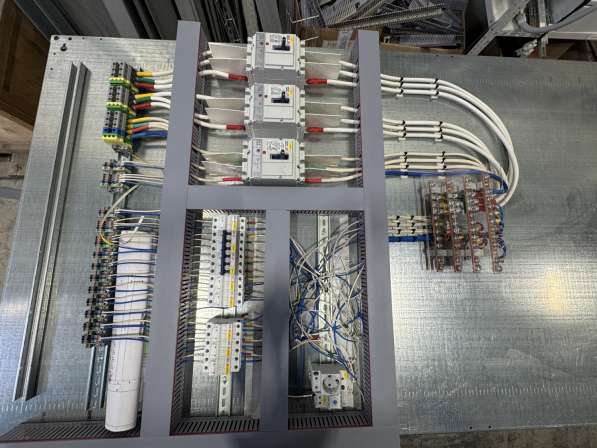 Услуги электромонтажника в Краснодаре фото 4