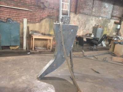 автозапчасти Клык на JCB220